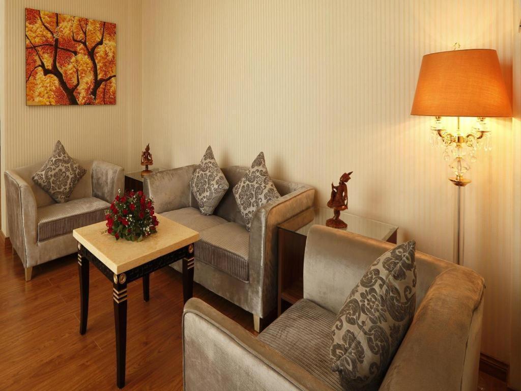 Horizon Lake View Resort Naypyidaw Екстериор снимка