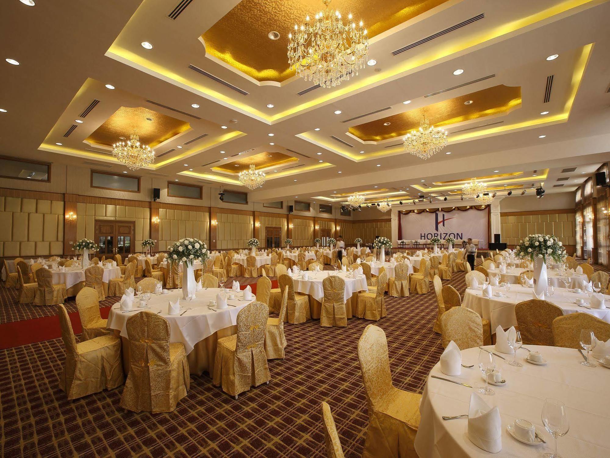 Horizon Lake View Resort Naypyidaw Екстериор снимка