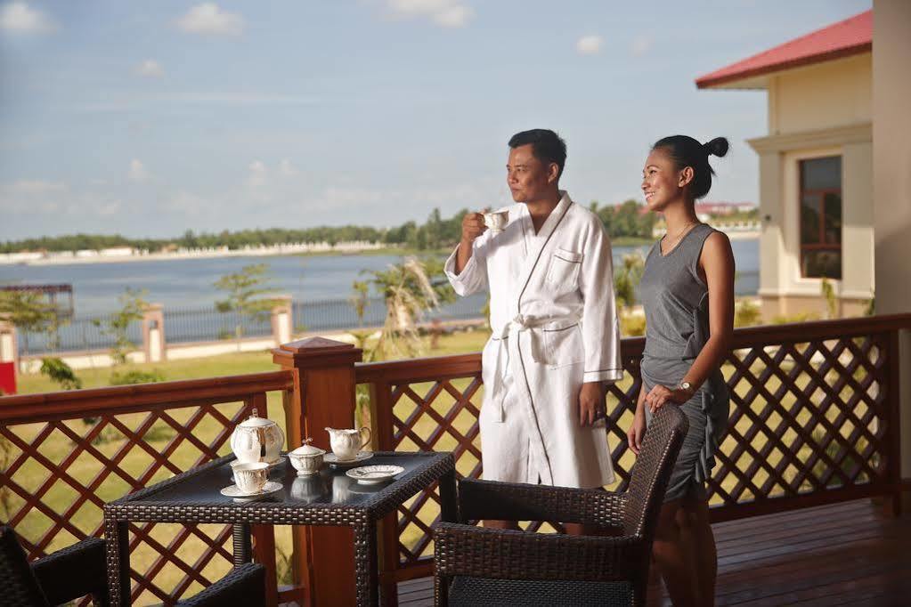Horizon Lake View Resort Naypyidaw Екстериор снимка